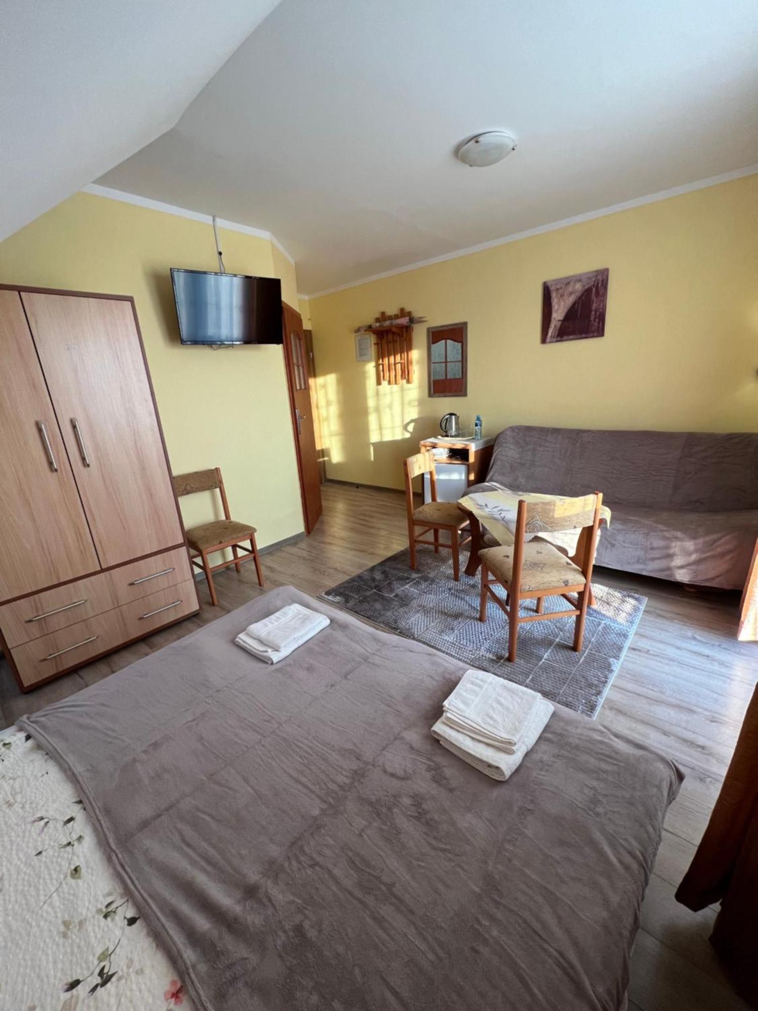 Pokoje Goscinne "U Oli" Wladyslawowo Exterior foto